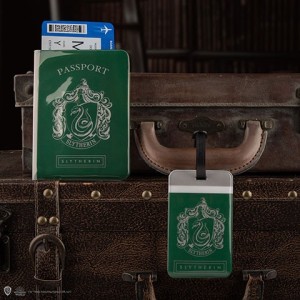 Harry Potter- Passport holder and badge for the Slytherin suitcase