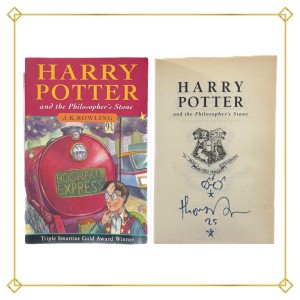 Libro Harry Potter and the Philosopher Stone edizione 25 anniversario firmato da Thomas Taylor