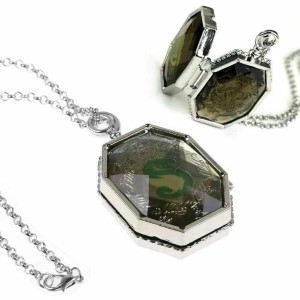 Harry Potter Gadget - Salazar Slytherin Necklace